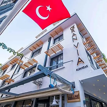 Gran Via Alsancak 3* ガジエミル（イズミル）