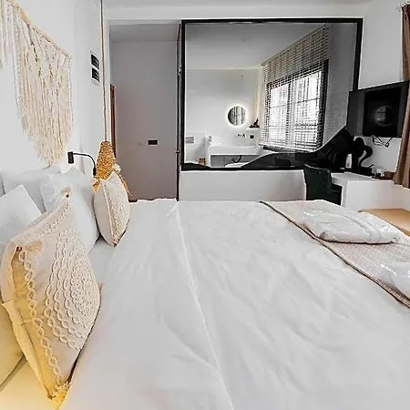 Gran Via Alsancak Otel